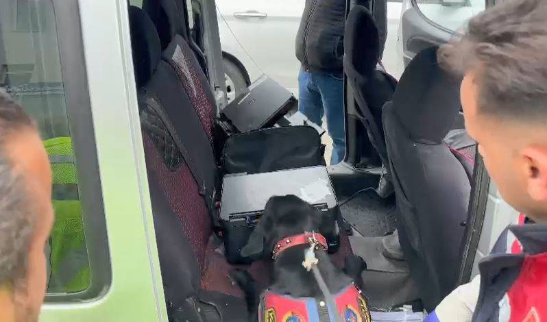 Şeytanın aklına gelmez! Uyuşturucu bakın nereden çıktı. Jandarma bile şaştı kaldı - Resim: 1